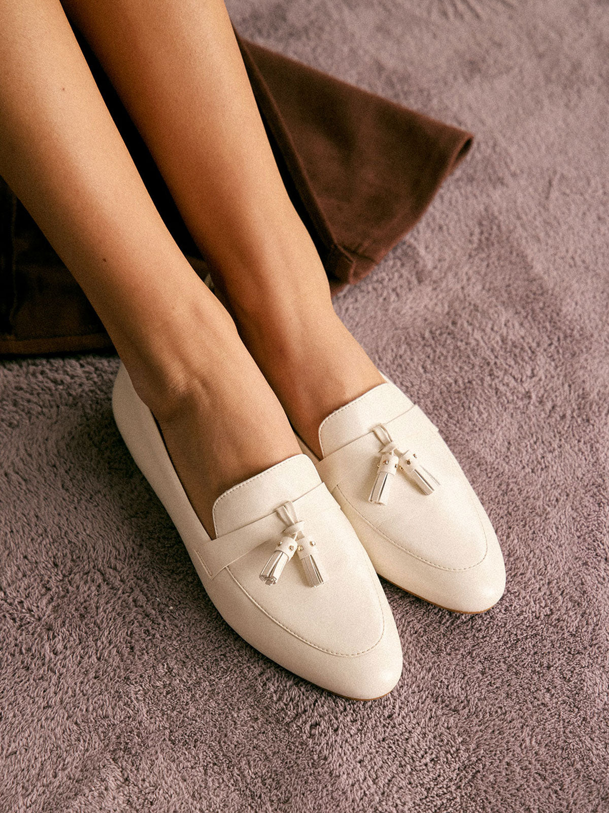 Off-white lamb pattern microfiber tassel loafer shoes. Flats - ENFIIS
